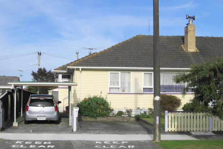 Photo of property in 9 Taine Street, Taita, Lower Hutt, 5011