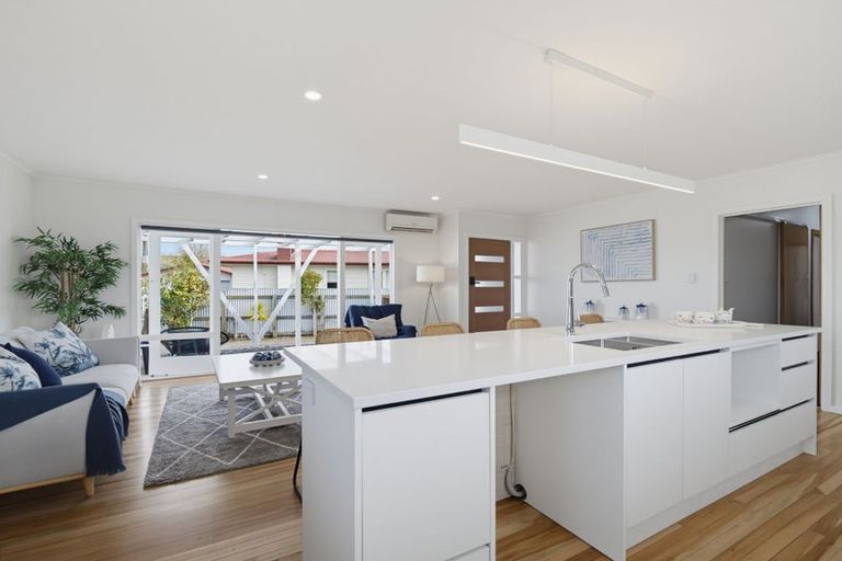 Photo of property in 8 Kauri Street, Taradale, Napier, 4112