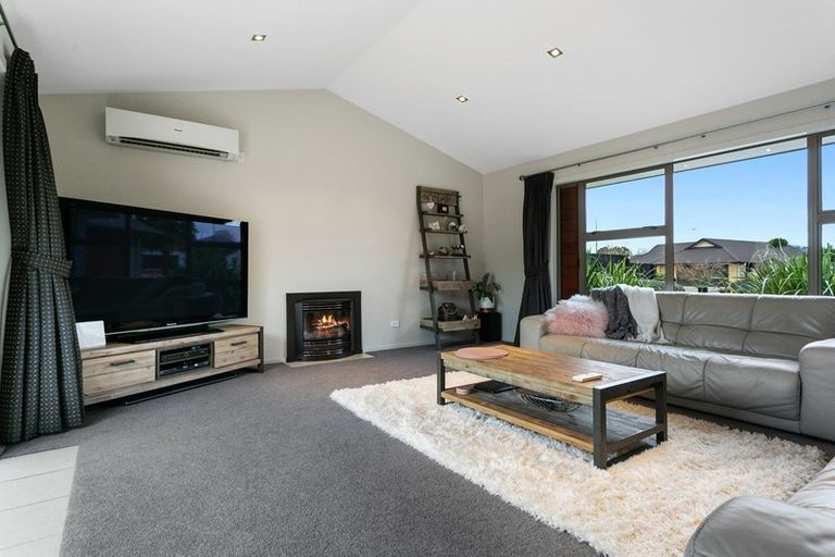 Photo of property in 3 Cooper Crescent, Cambridge, 3434