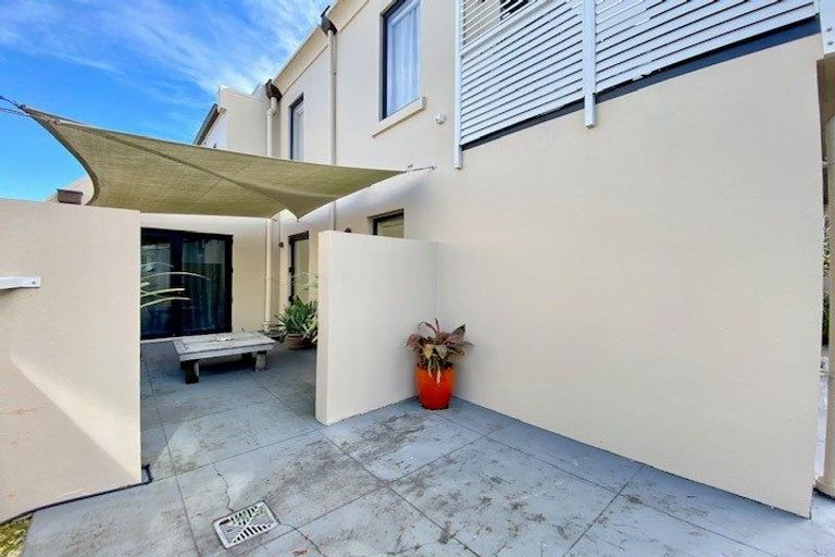 Photo of property in 35c Rita Street, Mount Maunganui, 3116