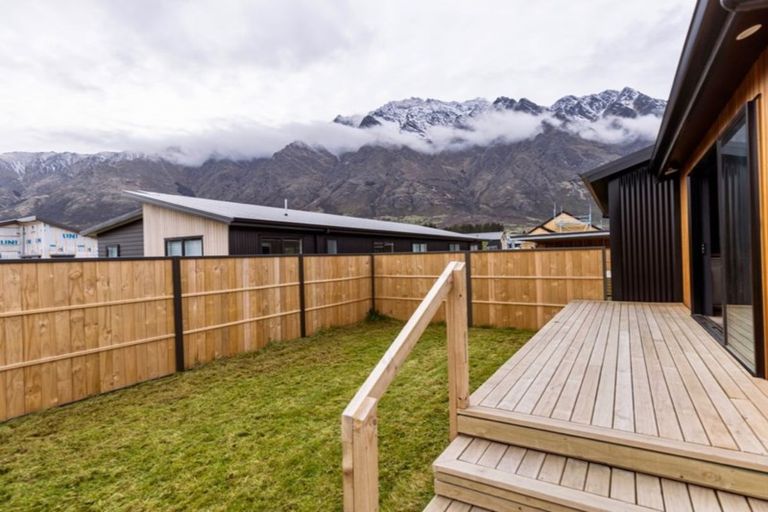 Photo of property in 19 Maize Street, Jacks Point, Queenstown, 9371