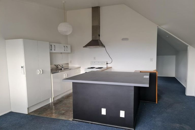 Photo of property in 2/7 Division Street, Riccarton, Christchurch, 8041