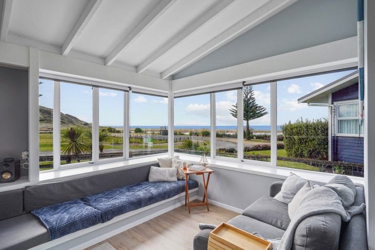 Photo of property in 3428 Pourerere Beach Road, Pourerere, Omakere, 4271