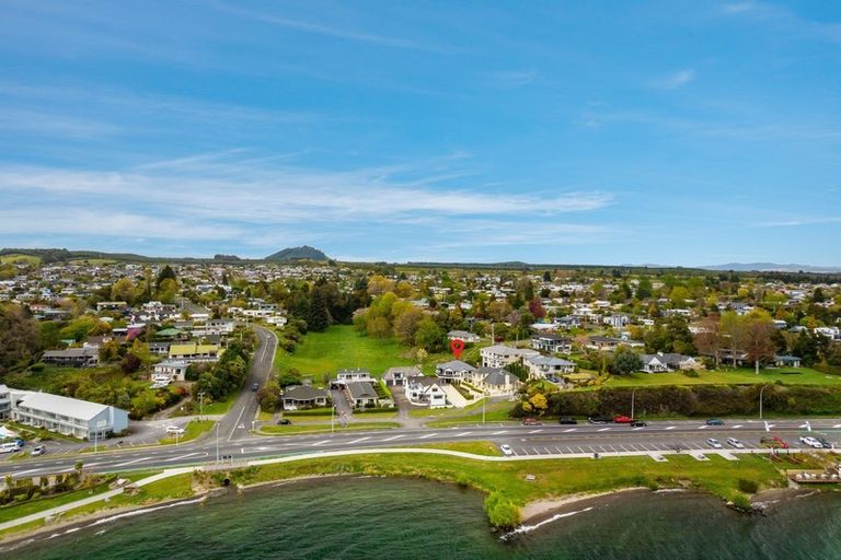 Photo of property in 316 Lake Terrace, Two Mile Bay, Taupo, 3330