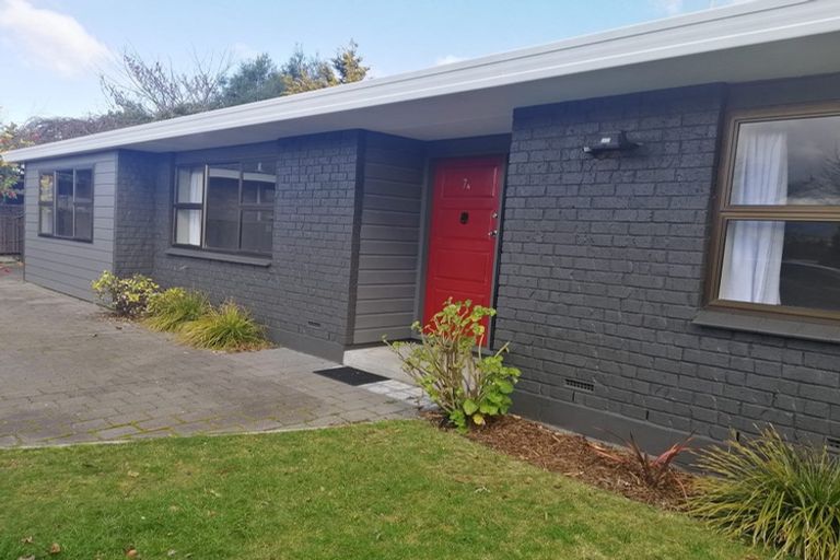Photo of property in 2/7 Kathleen Place, Rainbow Point, Taupo, 3330