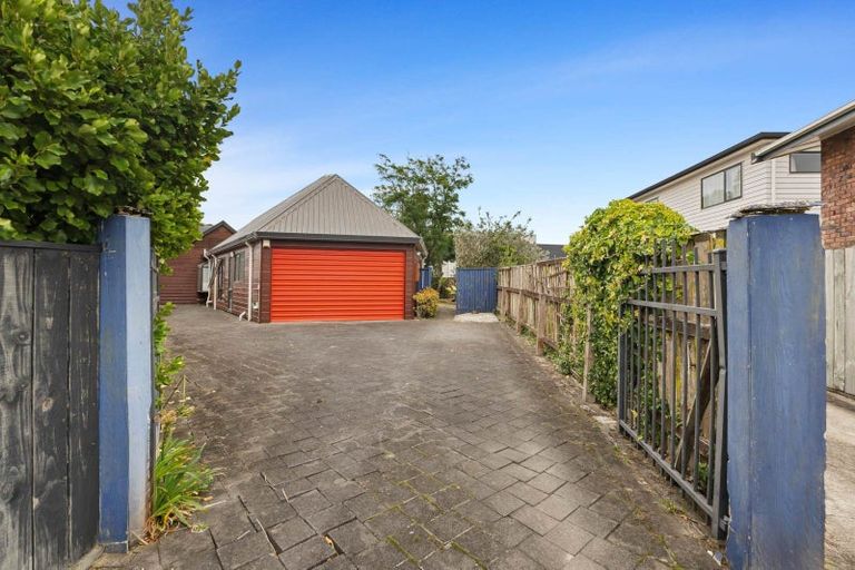 Photo of property in 1/5 Gulf Crest, Bucklands Beach, Auckland, 2012
