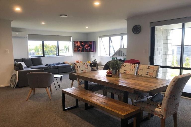 Photo of property in 1 Applin Lane, Pyes Pa, Tauranga, 3112