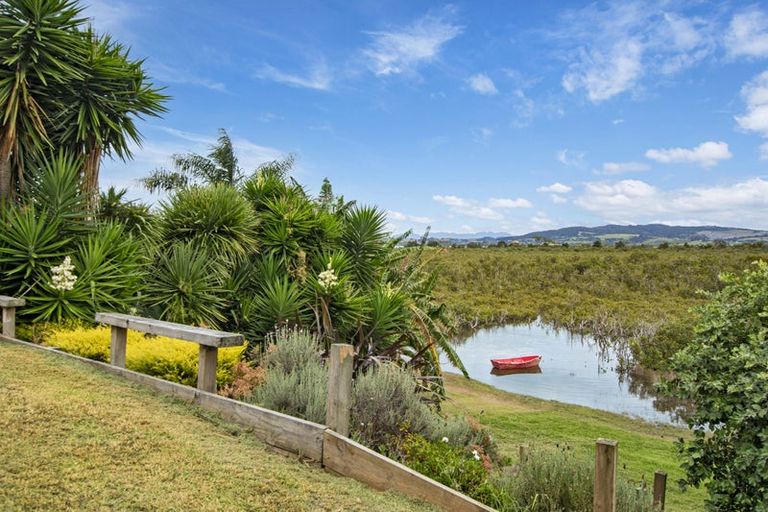 Photo of property in 56 Raumati Crescent, Onerahi, Whangarei, 0110