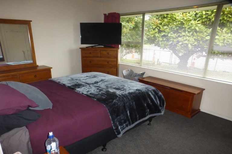 Photo of property in 2/10 Urella Place, Spreydon, Christchurch, 8024