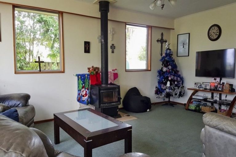 Photo of property in 9 Stafford Street, Westport, 7825