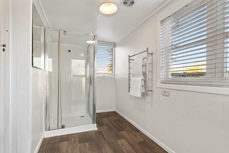 Photo of property in 90 Porchester Road, Papakura, 2110