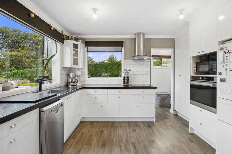 Photo of property in 6 Geddes Street, Green Island, Dunedin, 9018