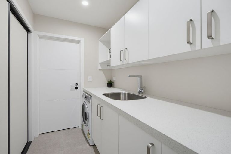 Photo of property in 19 Grove Avenue, Weston, Oamaru, 9401