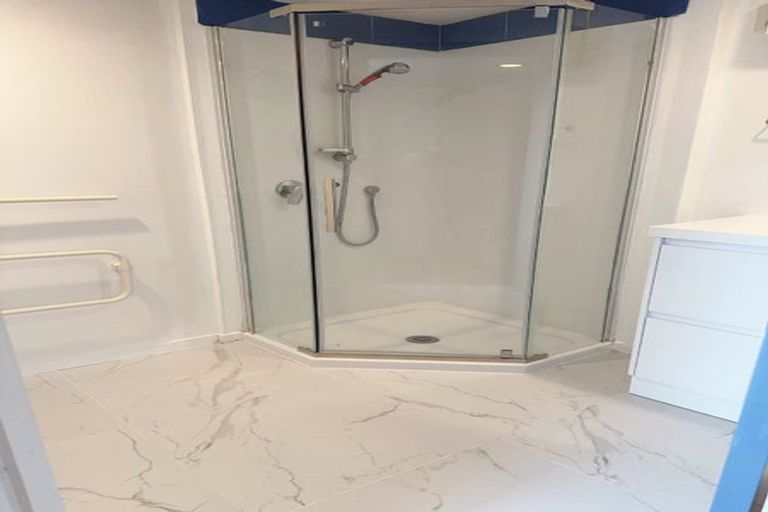 Photo of property in 5 Currey Crescent, Milford, Auckland, 0620