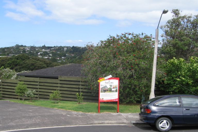 Photo of property in 1/7 Antrim Grove, Bayview, Auckland, 0629