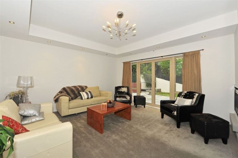 Photo of property in 5 Fineran Lane, Cashmere, Christchurch, 8022