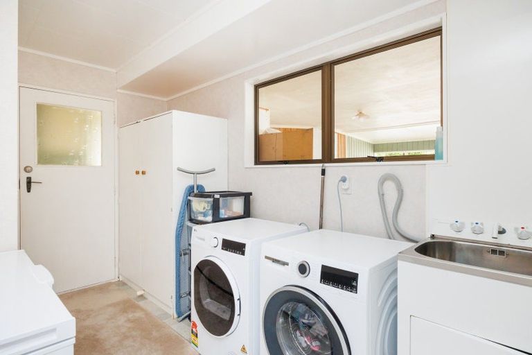 Photo of property in 23 Eyre Road, Linton, Palmerston North, 4472