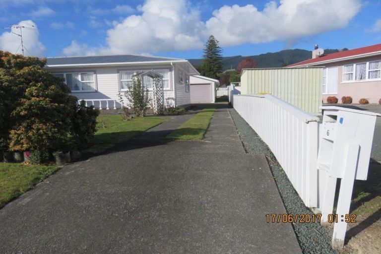 Photo of property in 6 Cautley Street, Richmond, 7020