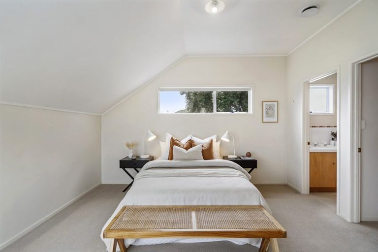 Photo of property in 2/19 Walter Street, Hauraki, Auckland, 0622