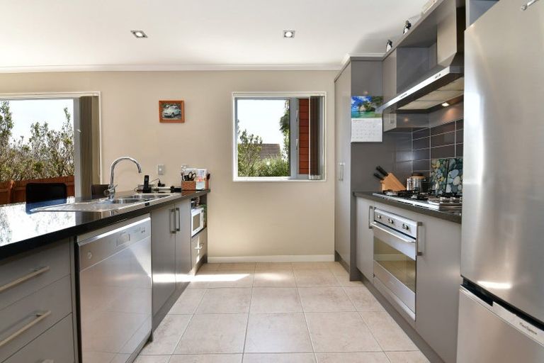 Photo of property in 9 Fingal Way, Gulf Harbour, Whangaparaoa, 0930