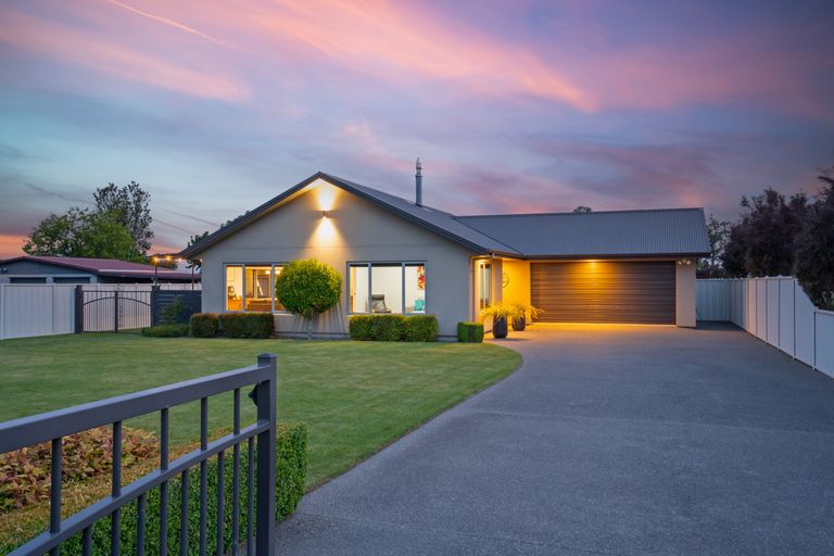 Photo of property in 21 Chamberlain Road, Masterton, 5888