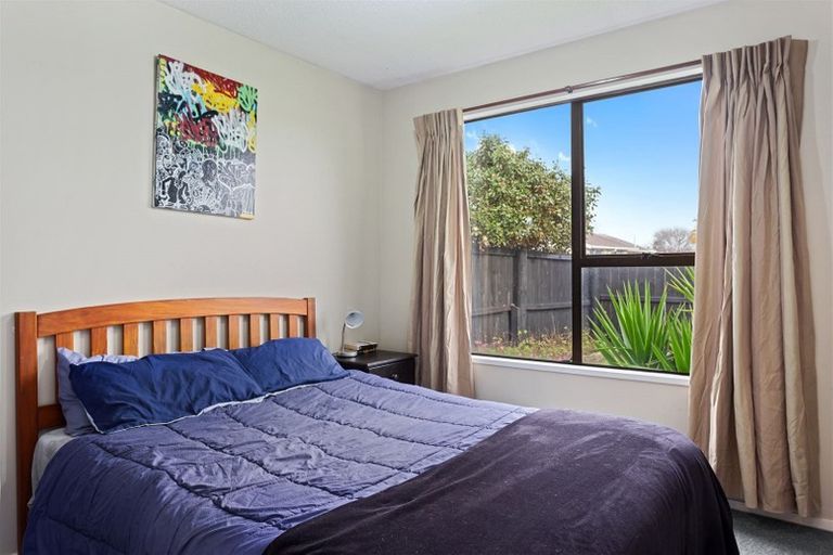 Photo of property in 19 Pensacola Crescent, Broomfield, Christchurch, 8042