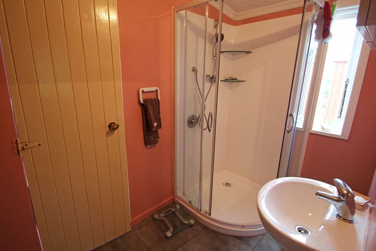 Photo of property in 5 Lea Street, Oamaru North, Oamaru, 9400