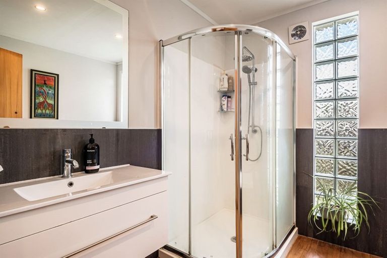 Photo of property in 4 Fifeshire Street, Belmont, Auckland, 0622