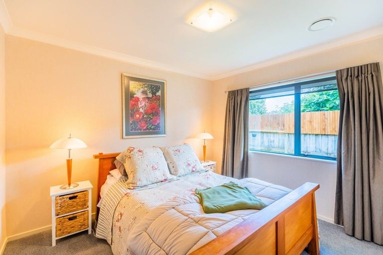 Photo of property in 54 Realm Drive, Paraparaumu, 5032