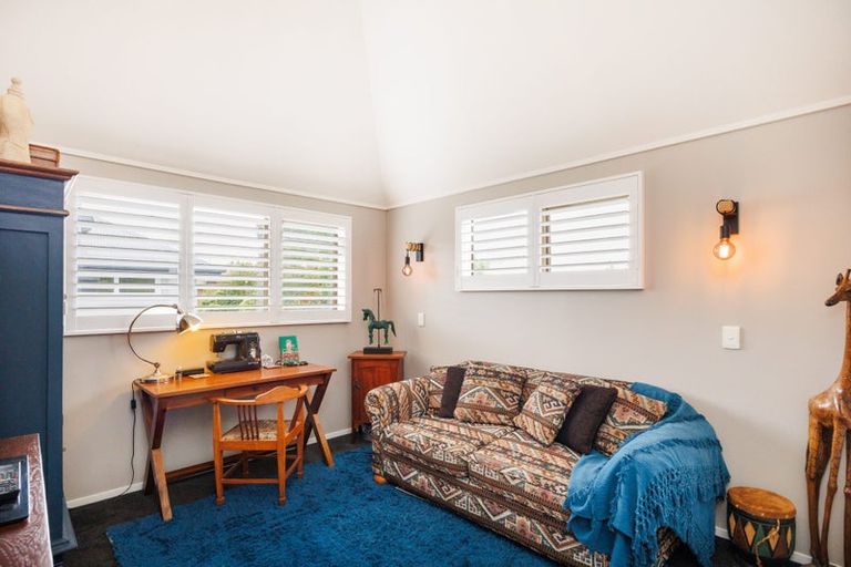Photo of property in 8 Caccia Birch Lane, Hokowhitu, Palmerston North, 4410