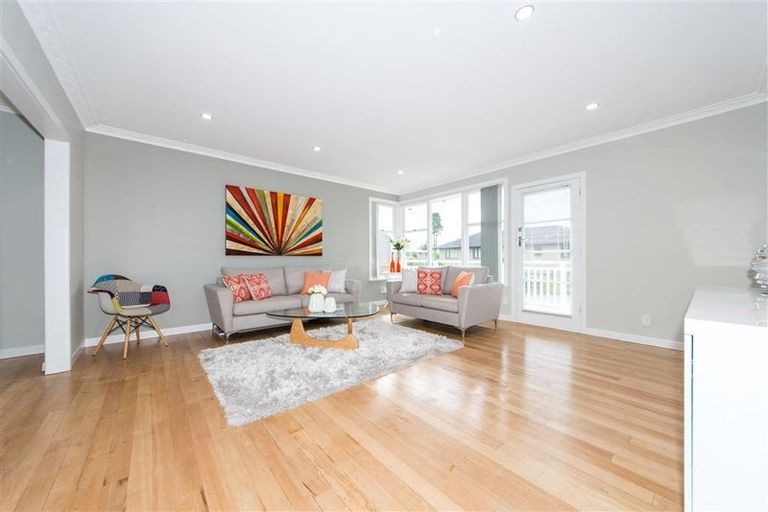 Photo of property in 4 Kelkirk Street, Kelston, Auckland, 0602