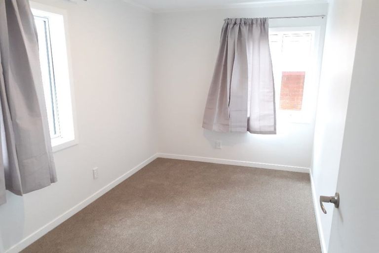 Photo of property in 10a Stone Street, Miramar, Wellington, 6022