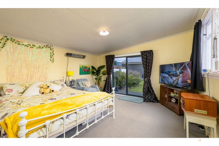 Photo of property in 13 Queens Terrace, Waimate, 7978