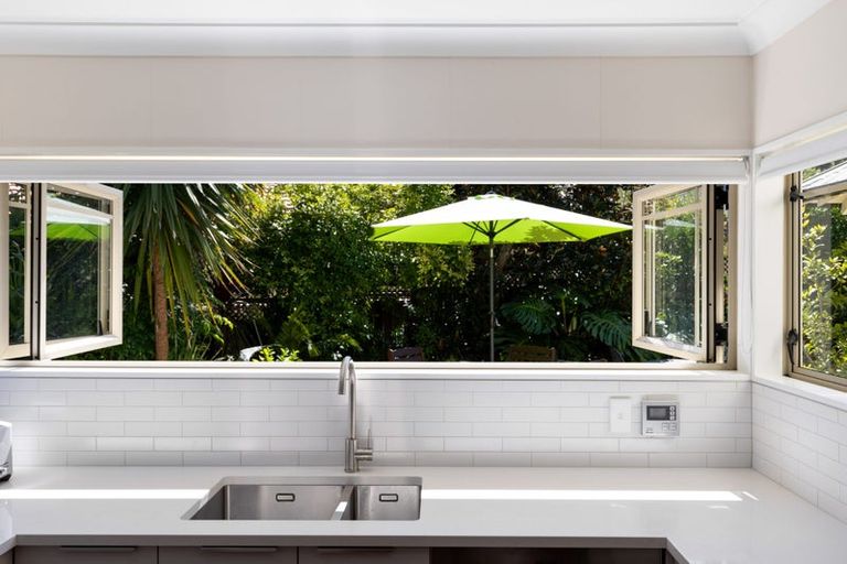 Photo of property in 7 Mcleod Mews, Rototuna, Hamilton, 3210