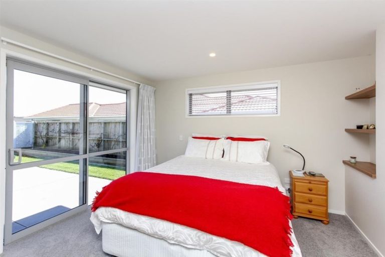 Photo of property in 1 Ryder Drive, Waiwhakaiho, New Plymouth, 4312