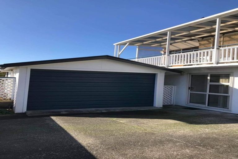 Photo of property in 10 Delshaw Avenue, Stanmore Bay, Whangaparaoa, 0932