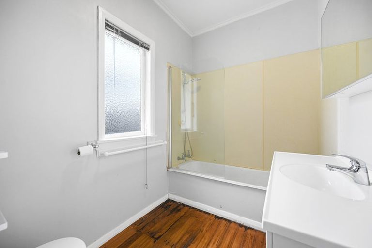 Photo of property in 25 Banbury Crescent, Fairfield, Hamilton, 3214