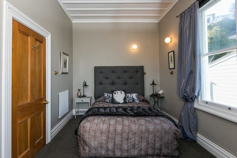 Photo of property in 2 Seaview Terrace, Bluff Hill, Napier, 4110