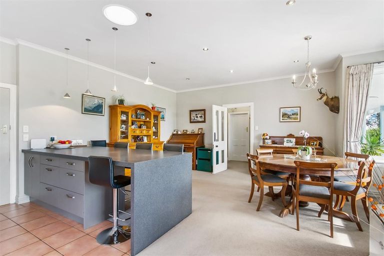 Photo of property in 302 Timaru Road, Waimate, 7978