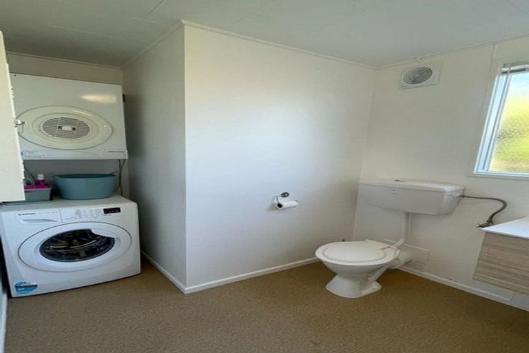 Photo of property in 107 Dowse Drive, Maungaraki, Lower Hutt, 5010