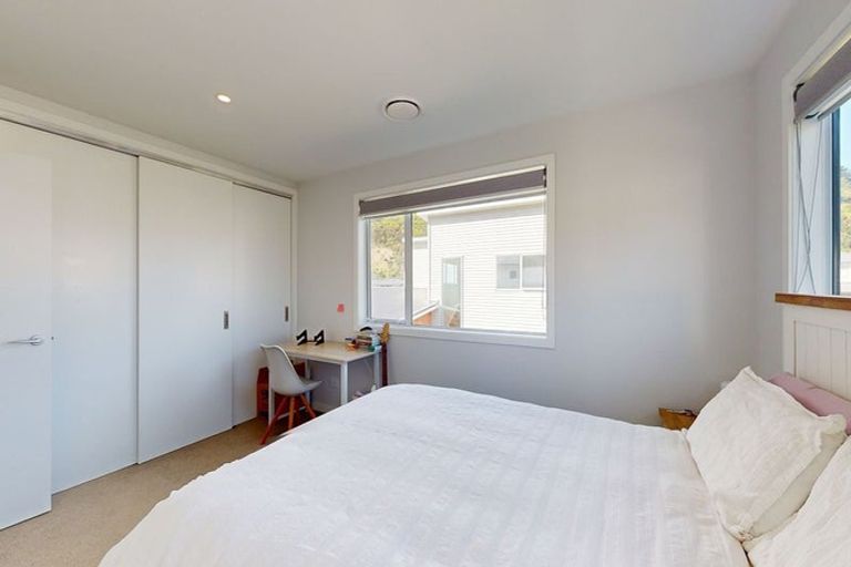 Photo of property in 92 Silverstream Road, Crofton Downs, Wellington, 6035