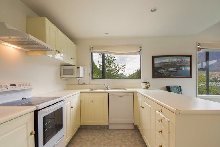 Photo of property in Marina Village, 1/10 Marina Drive, Frankton, Queenstown, 9300