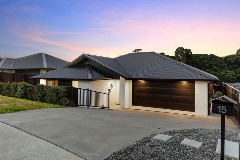 Photo of property in 15 Hayward Place, Ohauiti, Tauranga, 3112