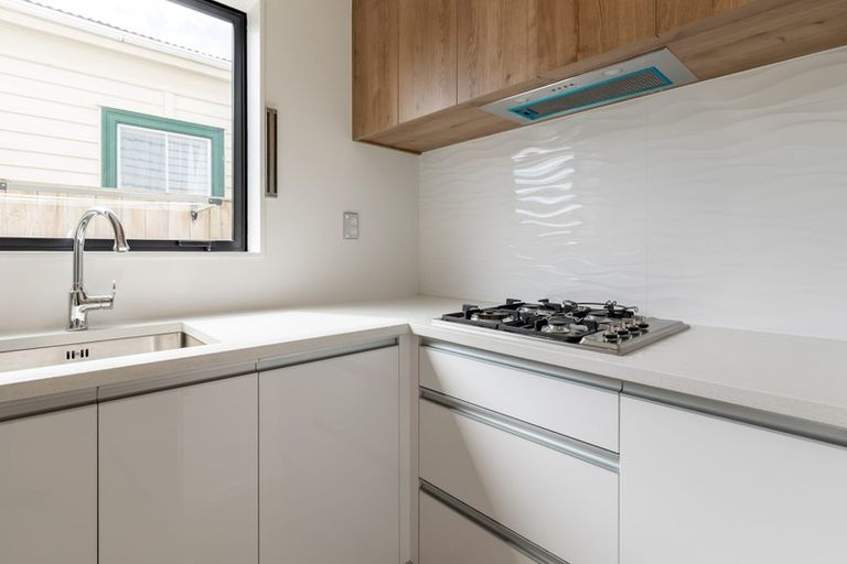 Photo of property in 46c Willerton Avenue, New Lynn, Auckland, 0600