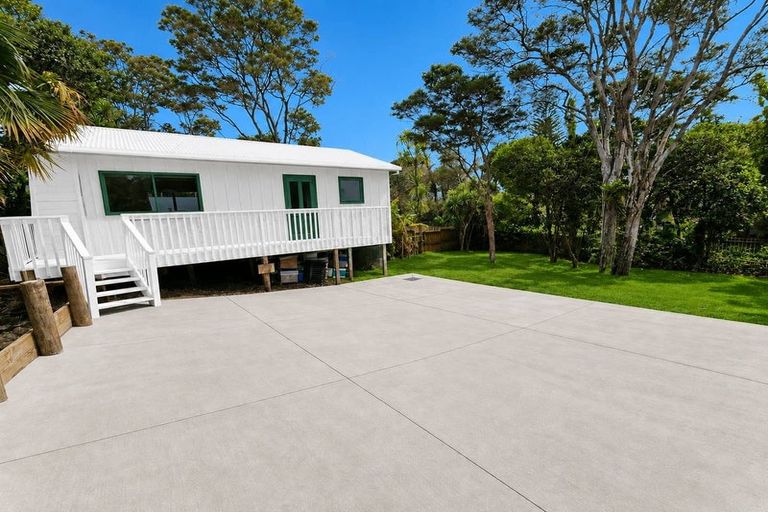 Photo of property in 63 Gledstane Road, Stanmore Bay, Whangaparaoa, 0932