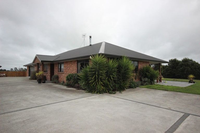Photo of property in 608 Rongotea Road, Rongotea, Palmerston North, 4476