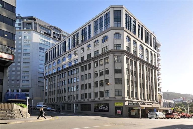 Photo of property in Kelvin House, 3c/16 The Terrace, Wellington Central, Wellington, 6011