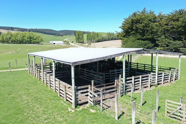 Photo of property in 125-127 Bell Road, Waiwhetu, Lower Hutt, 5010