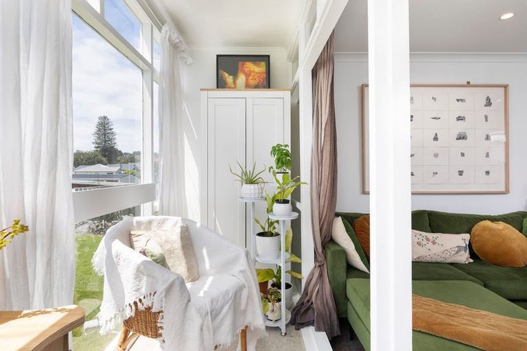 Photo of property in Balmoral Court, 2/130a Balmoral Road, Mount Eden, Auckland, 1024