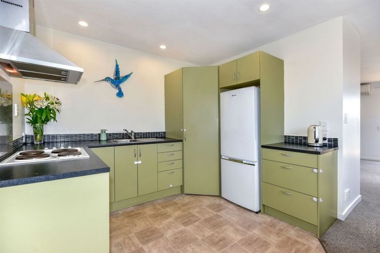 Photo of property in 42 Tyrone Street, Belfast, Christchurch, 8051